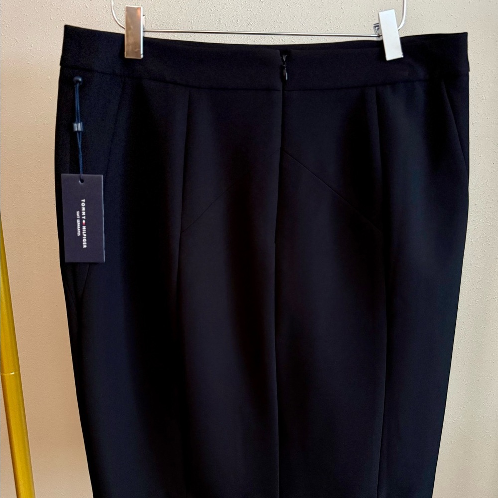 Tommy Hilfiger Black Pencil Skirt NWT Size 8 Lined Career Workwear